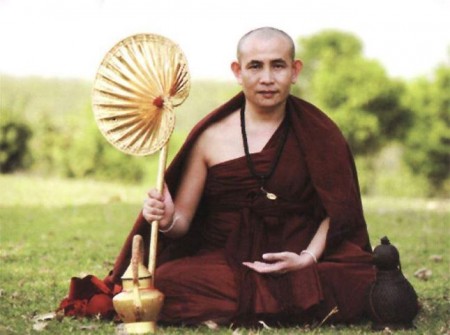 古巴文春瓦帕塔东仍佛寺，泰国北部13人探险失踪被救